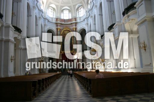Kirchenschiff.JPG